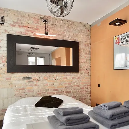 Apartment Bizzi Luxdesign Studio - *