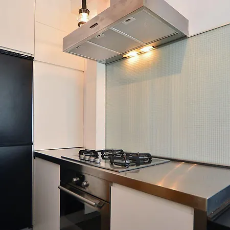 Bizzi Luxdesign Studio - Apartment Warsaw